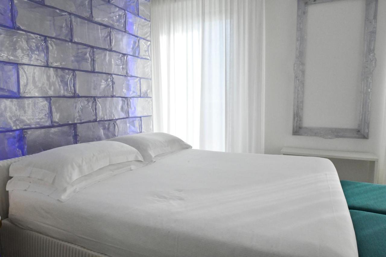 Hotel Delle Nazioni Лидо ди Йезоло Екстериор снимка
